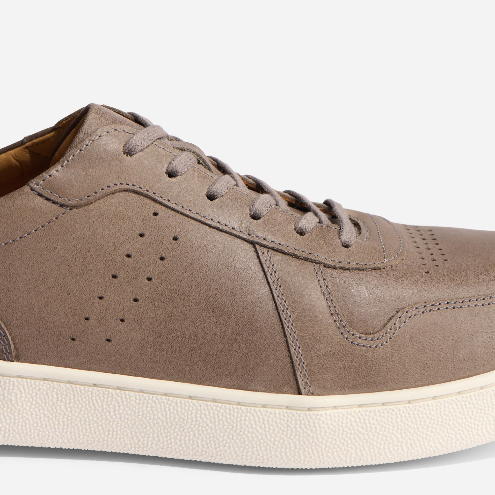 Men's Beto Go-To Court Sneaker Grey