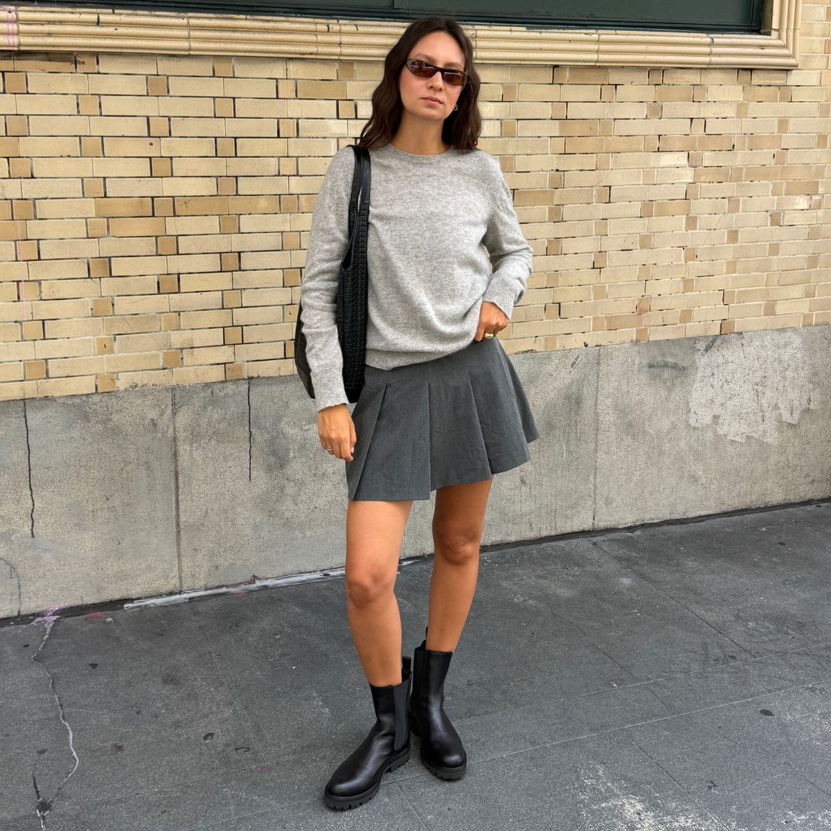 Go-To Lug Mid Chelsea Boot Black