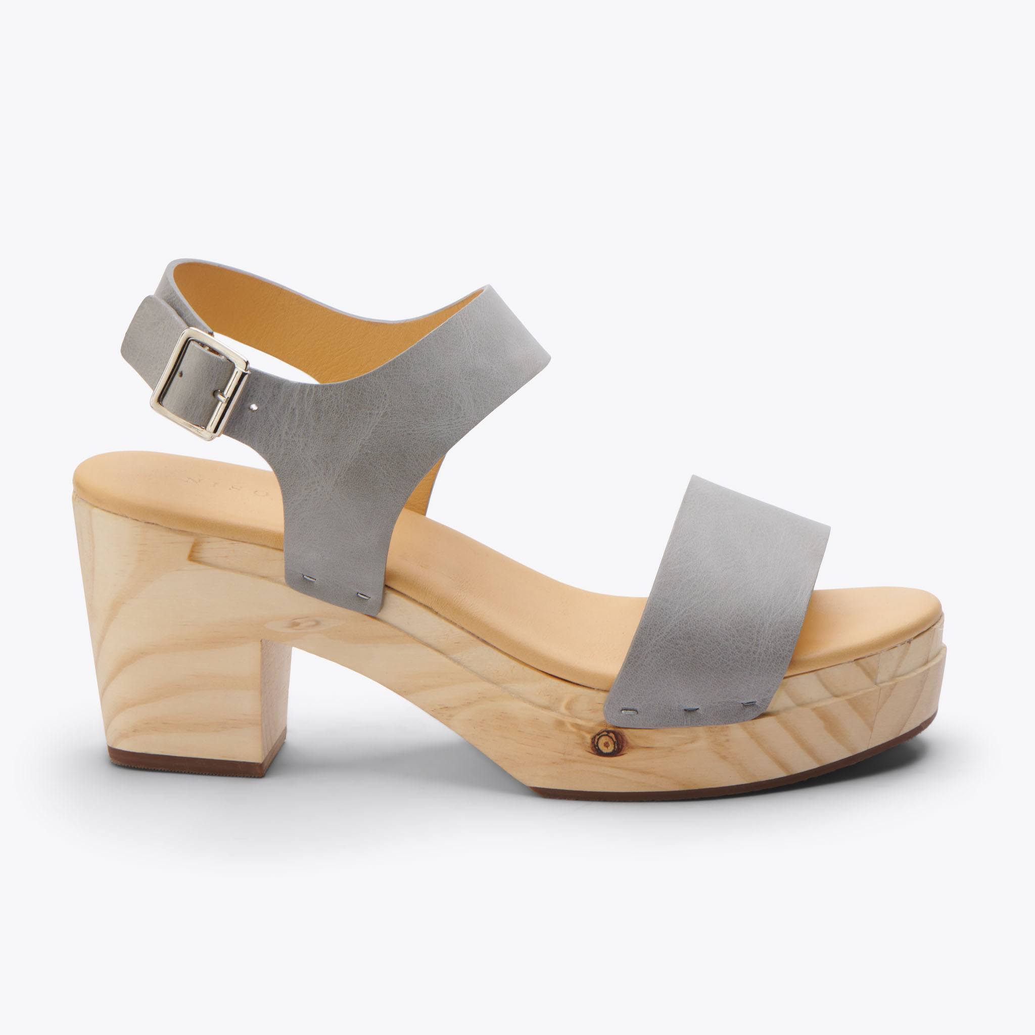 Product Image 2 of the All-Day Open Toe Clog Sky Grey Women's Leather Clog Nisolo 